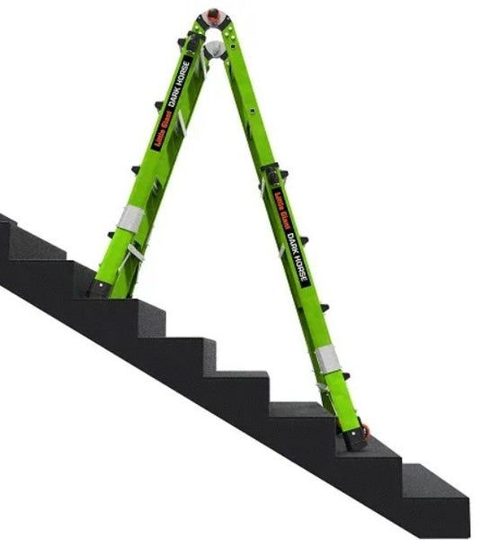16117-001 Dark Horse 2.0 Ladder 4 Step Fibreglass 10% off Carousel 2