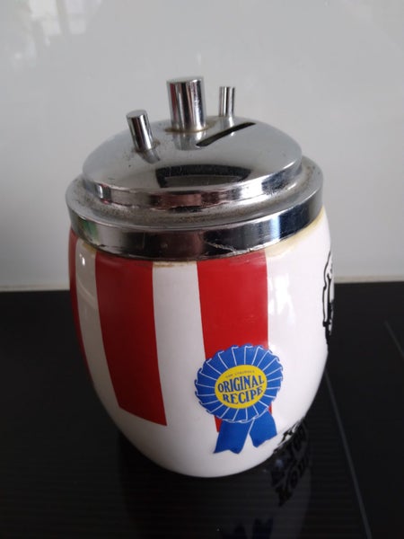 MONEY BOX - VERY RARE - KENTUCKY FRIED CHICKEN - 1988 - $89.00. Carousel 2