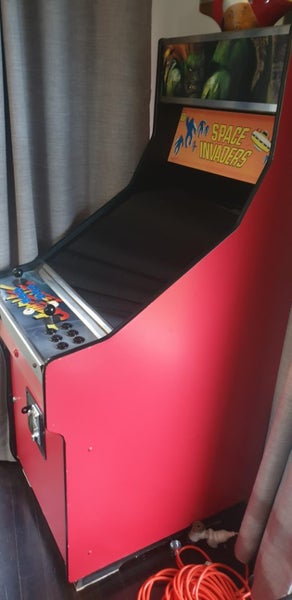 Arcade Machine Carousel 2