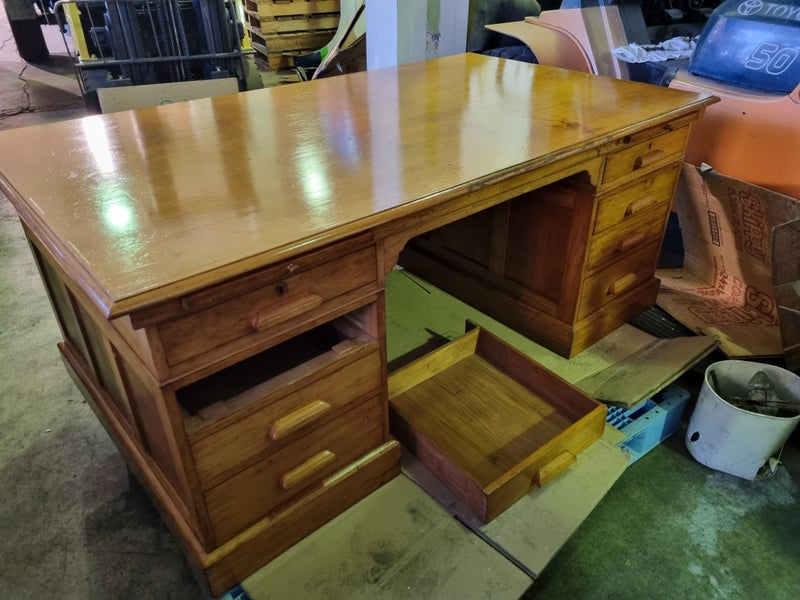 RIMU PARTNERS DESK Carousel 2