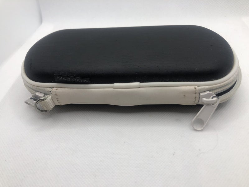 MadCatz PSP Carry Case Carousel 5