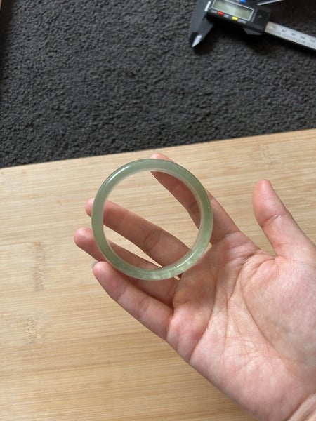 Jade bangle size 57 Carousel 1