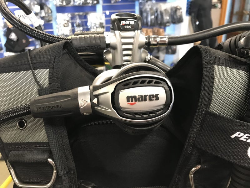 ### Weight Integrated Scuba Set BRAND NEW $1699 ### Carousel 1