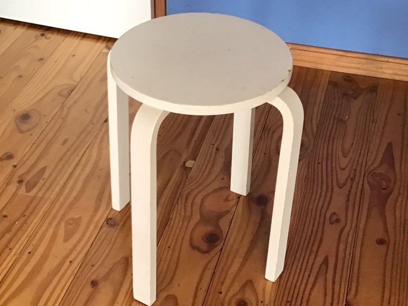 BEUTY OF ART DECA WHITE PAINTED SMALL TABLE Carousel 1