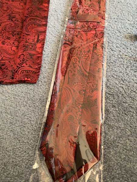 RED TIE SET - ONE TIE, 2 SLEEF BUTTON, ONE handkerchief63614957041666113