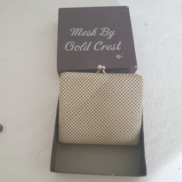 Vintage Mesh Purse Cream Color Carousel 1