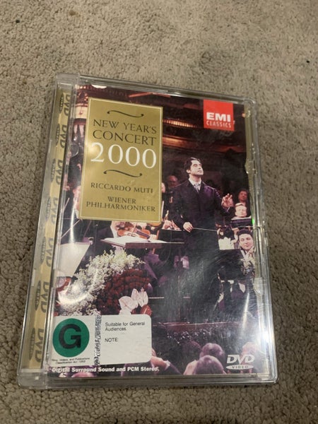 New Years Concert 2000 -Riccarto Muti = 5 Views So Far Carousel 1