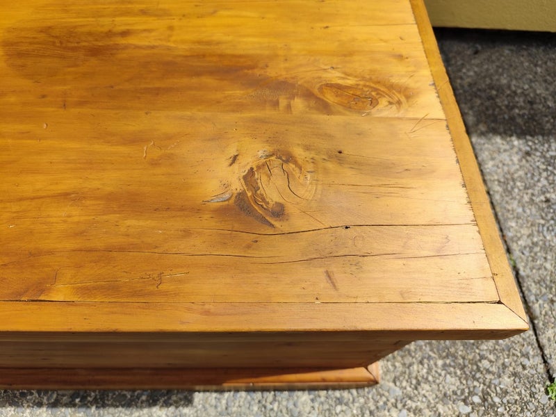 Solid Rimu Blanket Box Carousel 9