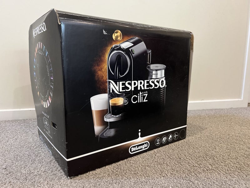 Delonghi Citiz Nespresso Coffee Machines EN267.BAE Carousel 1
