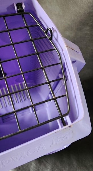Pet Carrier Carousel 9