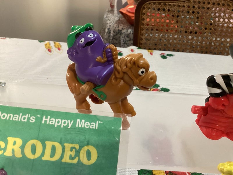 Retro McDonald’s Mc Rodeo full set toys Carousel 7