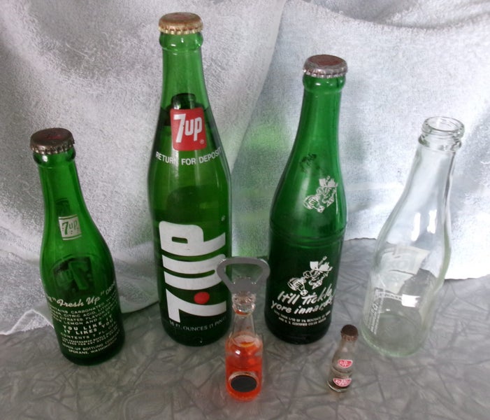 SODA ASSORTMENT VINTAGE BOTTLE COLLECTION Carousel 2