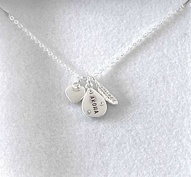 Necklace - Equilibrium Aroha/Heart Carousel 1