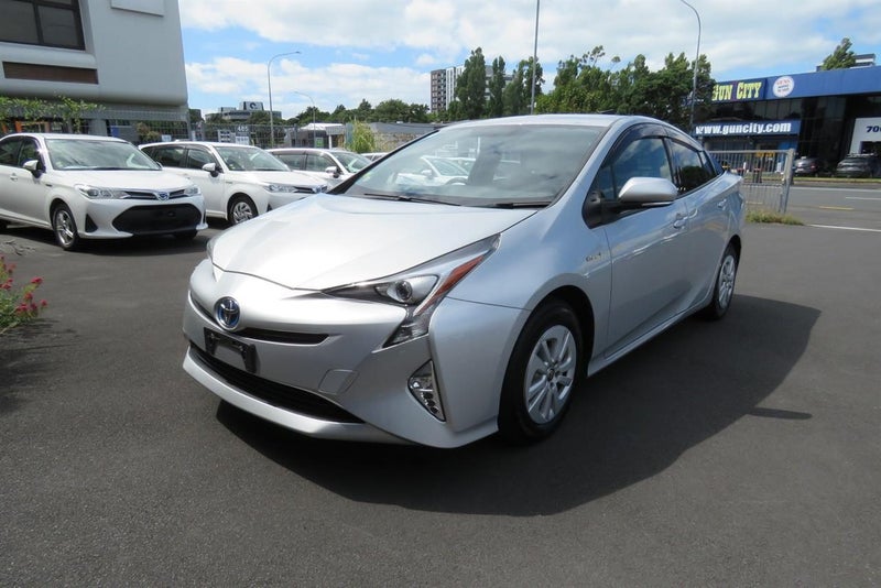 2017 Toyota Prius 1800cc new shape low mileage62863247754882112
