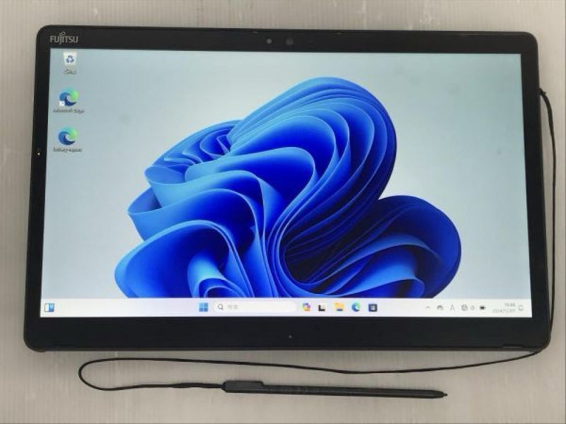 Fujitsu Tablet Q738 13” windows 11 wacom stylus Carousel 1