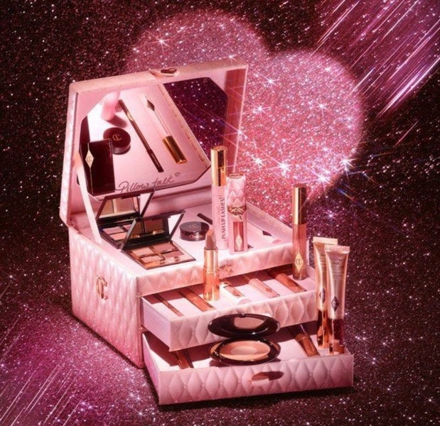 NEW CHARLOTTE TILBURY LIMITED EDITION MAKE UP SET 13 ITEMS FULL SIZE VANITY BOX Carousel 1