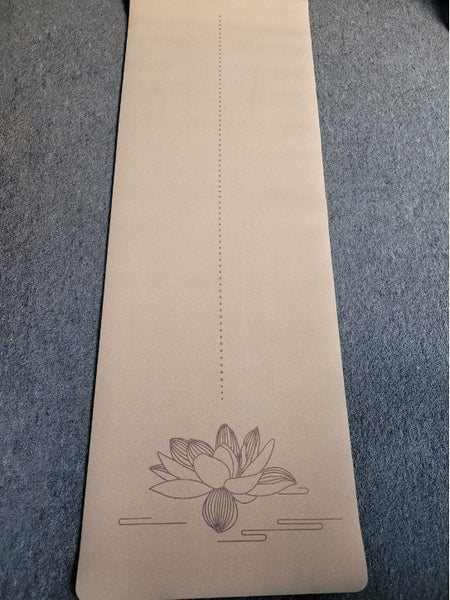 Autumn Special - Cork yoga mat, flower at base - Treat yourself :) Carousel 2