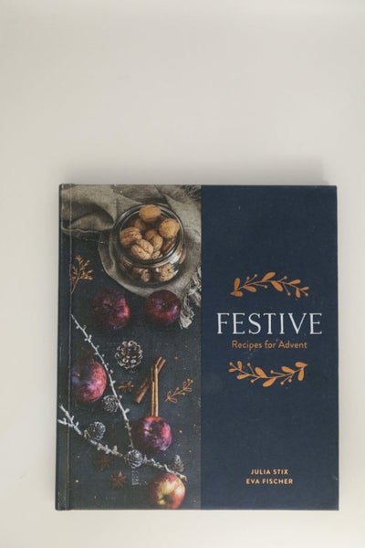 Festive by Julia Stix64226247090051110