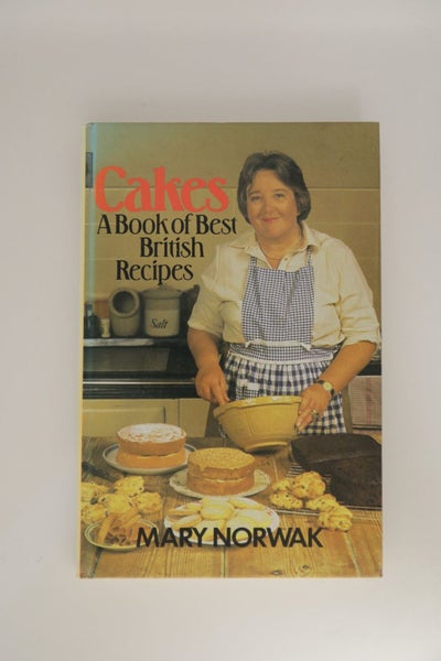 Cakes: A book of best British recipes by Mary Norwak64414387638531110
