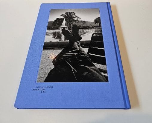 Paris - Jeanloup Sieff - Fashion Eye. Hardback in As New Condition. Carousel 2