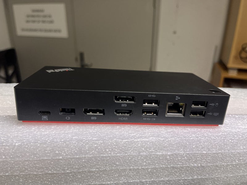 Lenovo USB-C Gen2 Docking Station Carousel 2