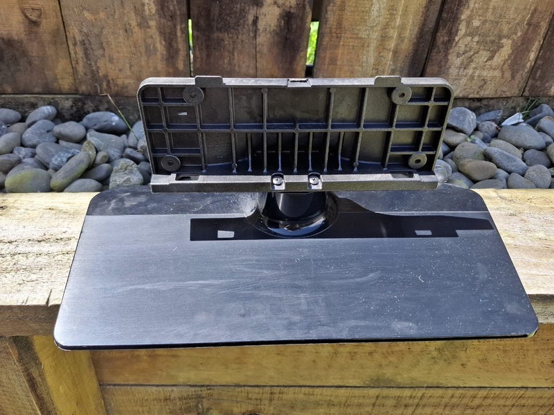 Samsung TV Stand Carousel 1