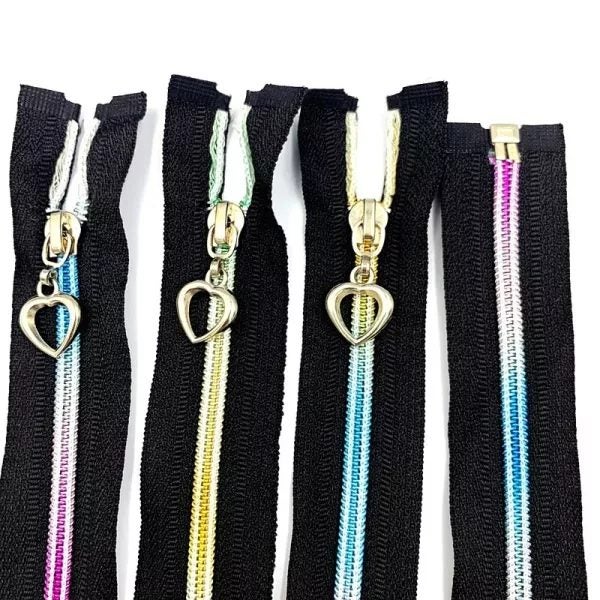 Zips Zipper Carousel 1