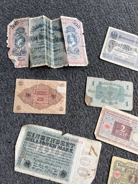Antique German banknotes Carousel 8