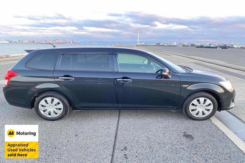 2013 Toyota Corolla Fielder 1.8S / Low 66,000kms62863263355011113