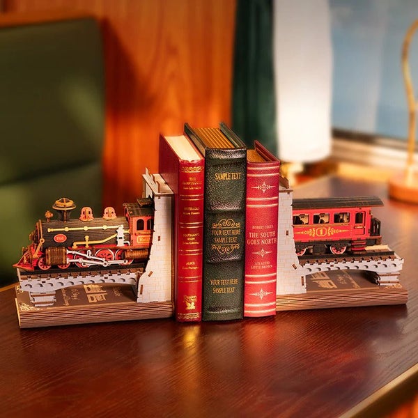 Robotime Rolife Century Train DIY Book Nook TGE01 Carousel 2