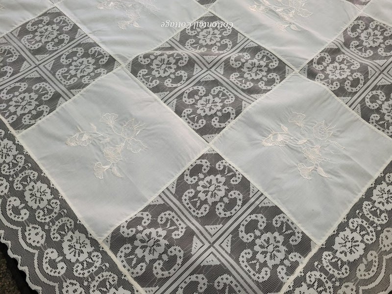 Vintage Poly Cotton & Lace Tablecloth Cream 136cm x 131cm Carousel 1