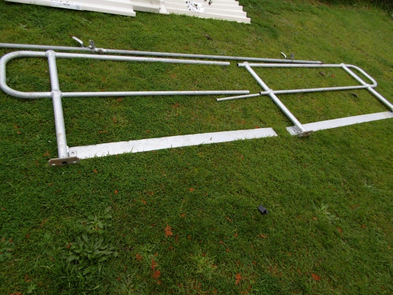 GALVANIZED HANDRAIL Carousel 6