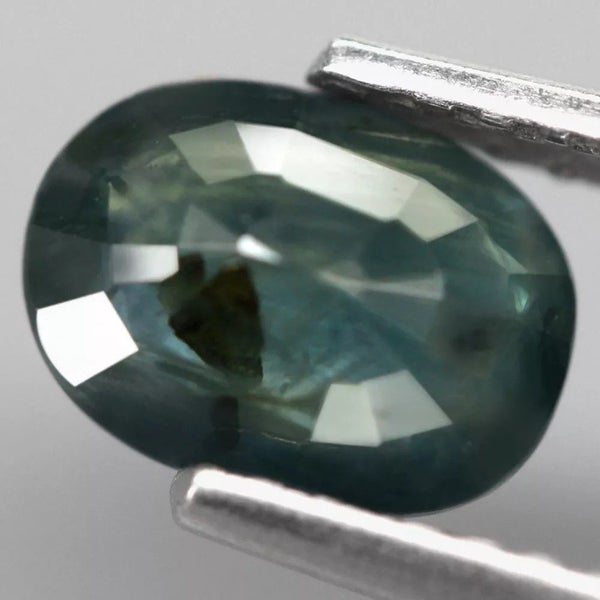 1.04Ct. Normal Heated Gemstone Sapphire Greenish Blue Oval. Carousel 3