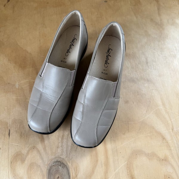 Frenz Australia Shoes Size 38 W7 Carousel 1