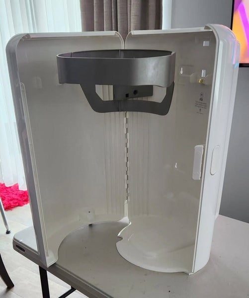 Wall mounted - Tork 50 Litre Bin - White (RP$237.00) Carousel 7