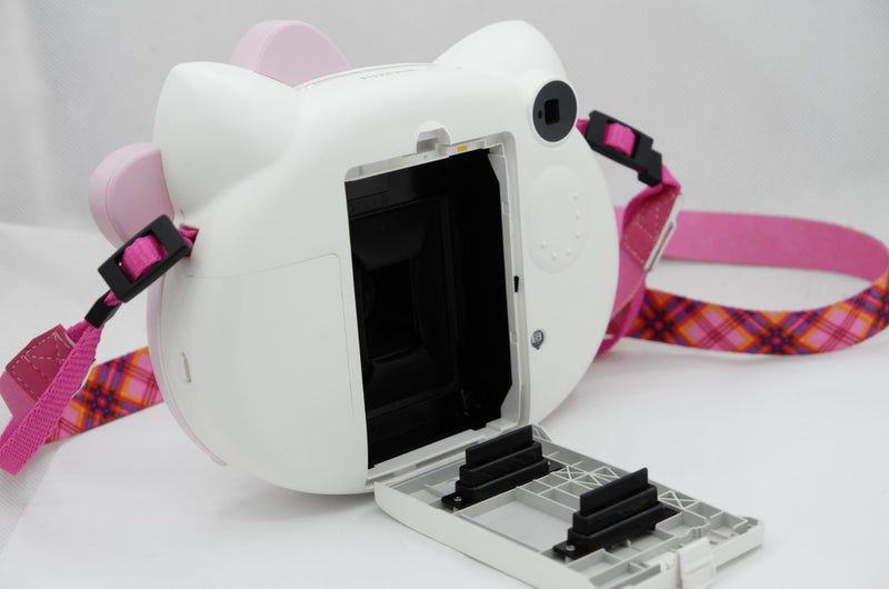 Fujifilm Instax camera HELLO KITTY with case Carousel 2