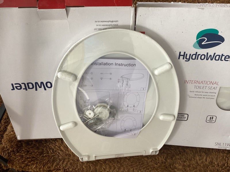 Toilet Seat - HydroWater International - New Carousel 9