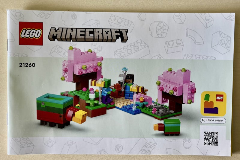 LEGO MINECRAFT The Cherry Blossom Garden 21260 Carousel 6