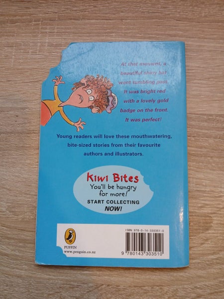 Kyle Mewburn - Kiwi Bites: Muddletopia - Illustrated by Dave Gunson Carousel 4
