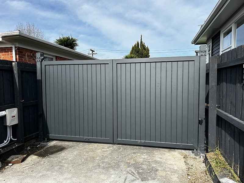 Aluminium Panels Double Swing Driveway Gate - 1700mm (H) x 3000mm (W) Carousel 1