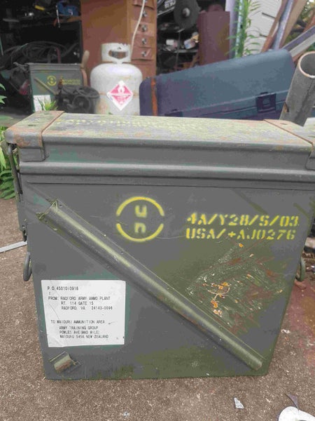 AMMUNITION CASE Carousel 1