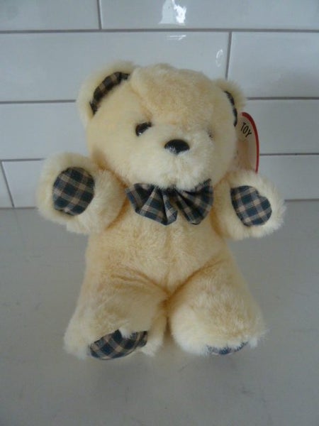 Lovely Honey Coloured Bear Carousel 1
