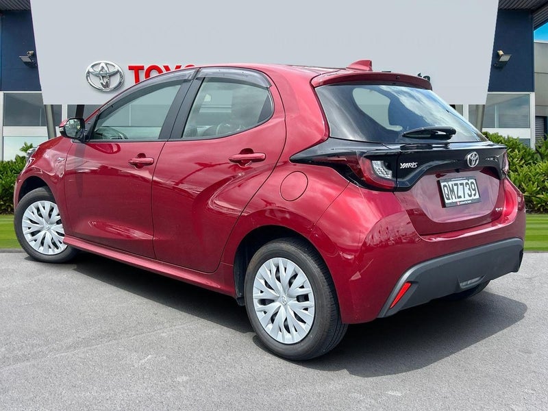 2024 Toyota Yaris GX62854330677762112