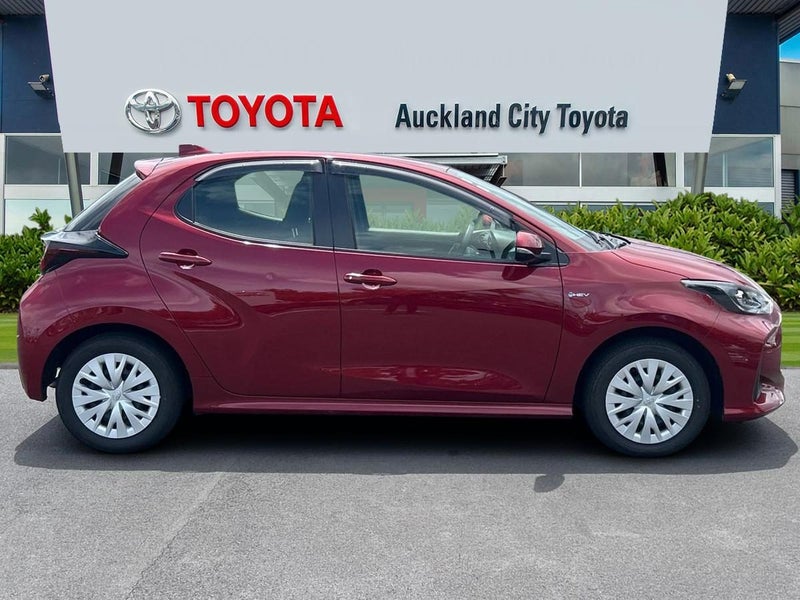 2024 Toyota Yaris GX62854330677762114