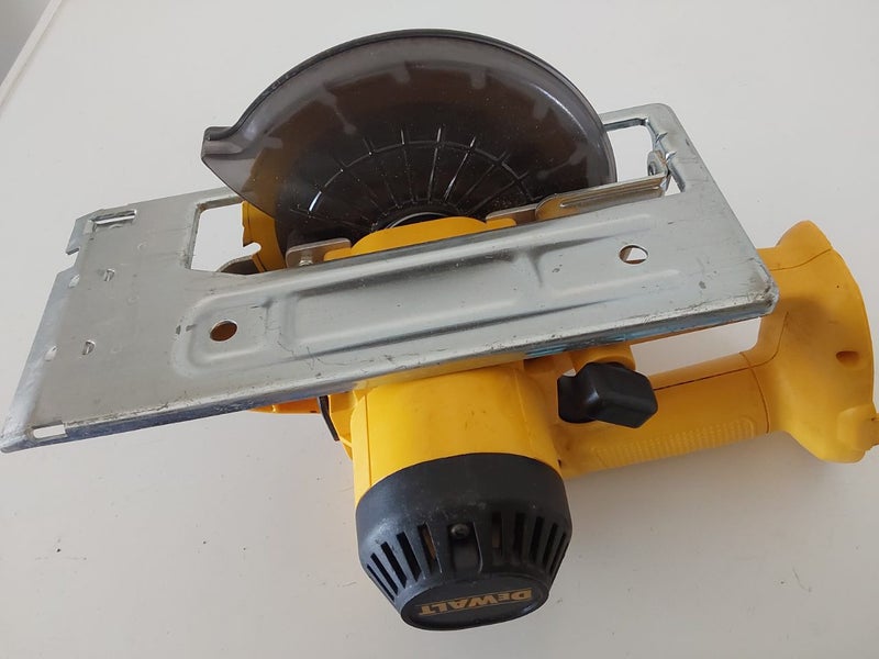 Dewalt cordless circular saw Carousel 3