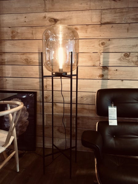 Oda Floor Lamp Carousel 2