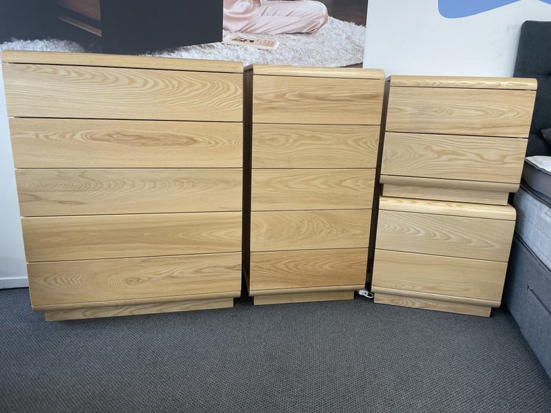 Karamea 4 PCE Suite in American Ash - NZ Made Carousel 1