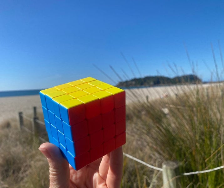 SALE - Speed Cube 4x4 (MoYu) Carousel 1