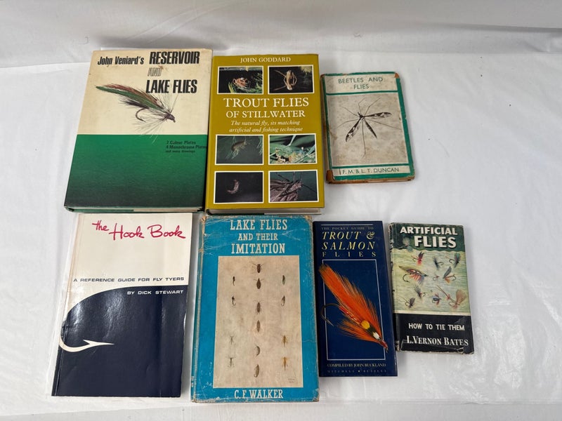 7 x Fly Tying Books (19362) Carousel 1