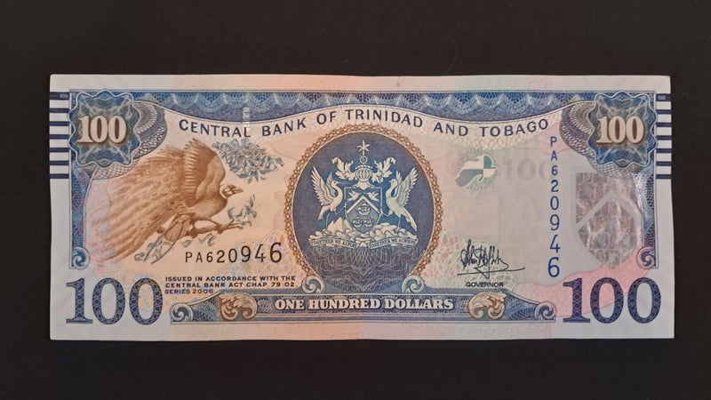 TRINIDAD & TOBAGO 2006, P51a $100 banknote EF Carousel 1